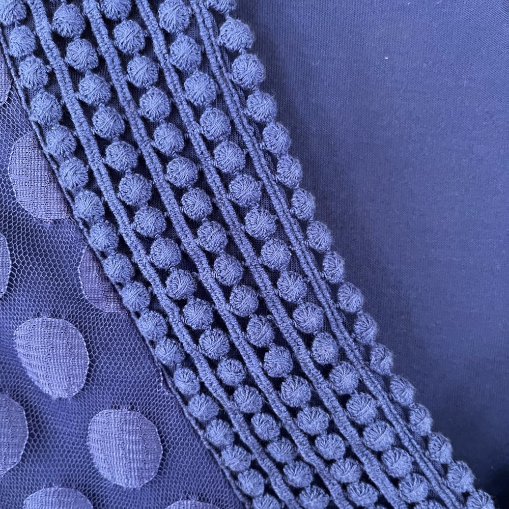 Eve & Maddie Women’s Sleeveless V-Neck Polka Dot Top - Royal Blue - Picture 4 of 12